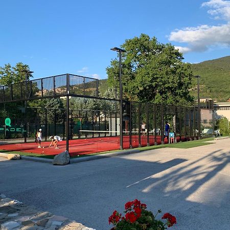 فيلا Residenza Le Querce Trilocale Fossato di Vico المظهر الخارجي الصورة