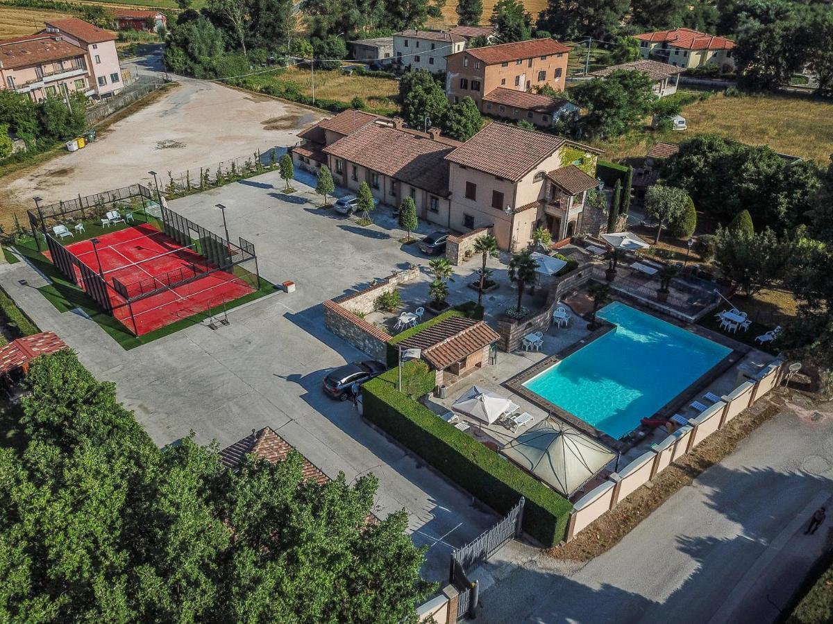 فيلا Residenza Le Querce Trilocale Fossato di Vico المظهر الخارجي الصورة